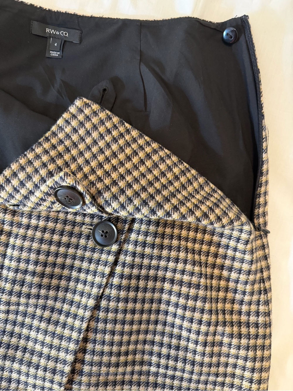 RW&CO. Black & Cream Houndstooth Button-Front Mini Skirt - Picture 5 of 5
